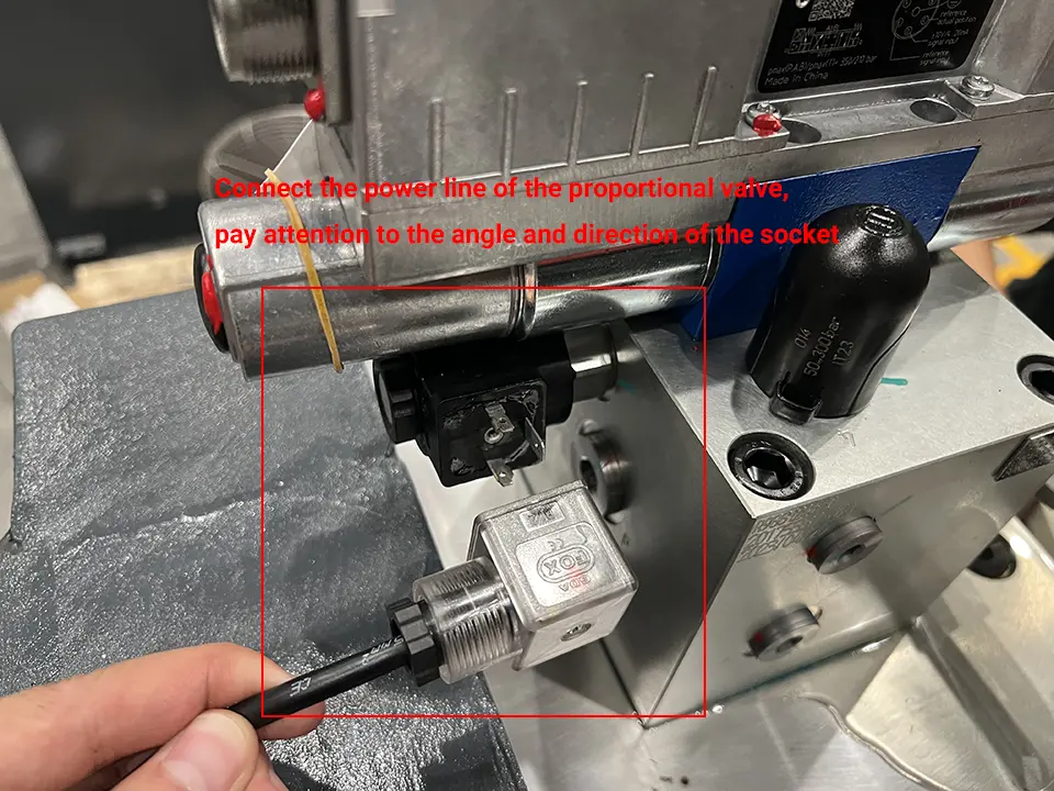 KRRASS CNC Press Brake installation - Pictures 13 Connect the power line of the proportional valve, pay attention to the angle and direction of the socket