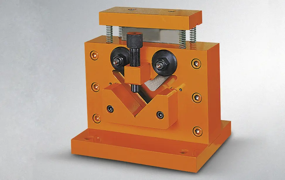 Hydraulic Punching Machine - Pictures 5 Angle shearing