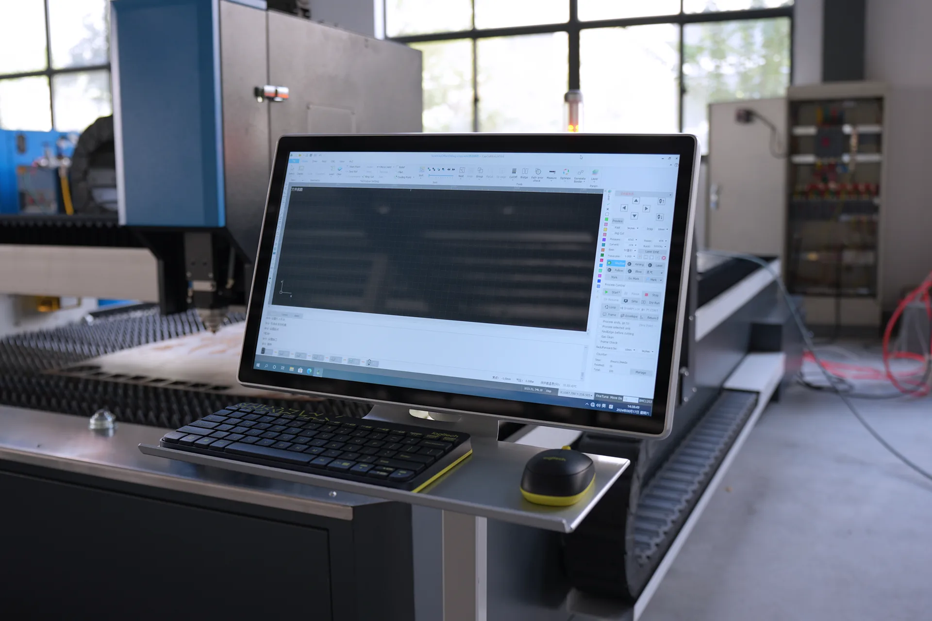 1.5KW Fiber Laser Cutting Machine, 1500W Sheet Metal Laser Cutting Machine Price - Pictures 11 Bus Control System FSCUT4000E