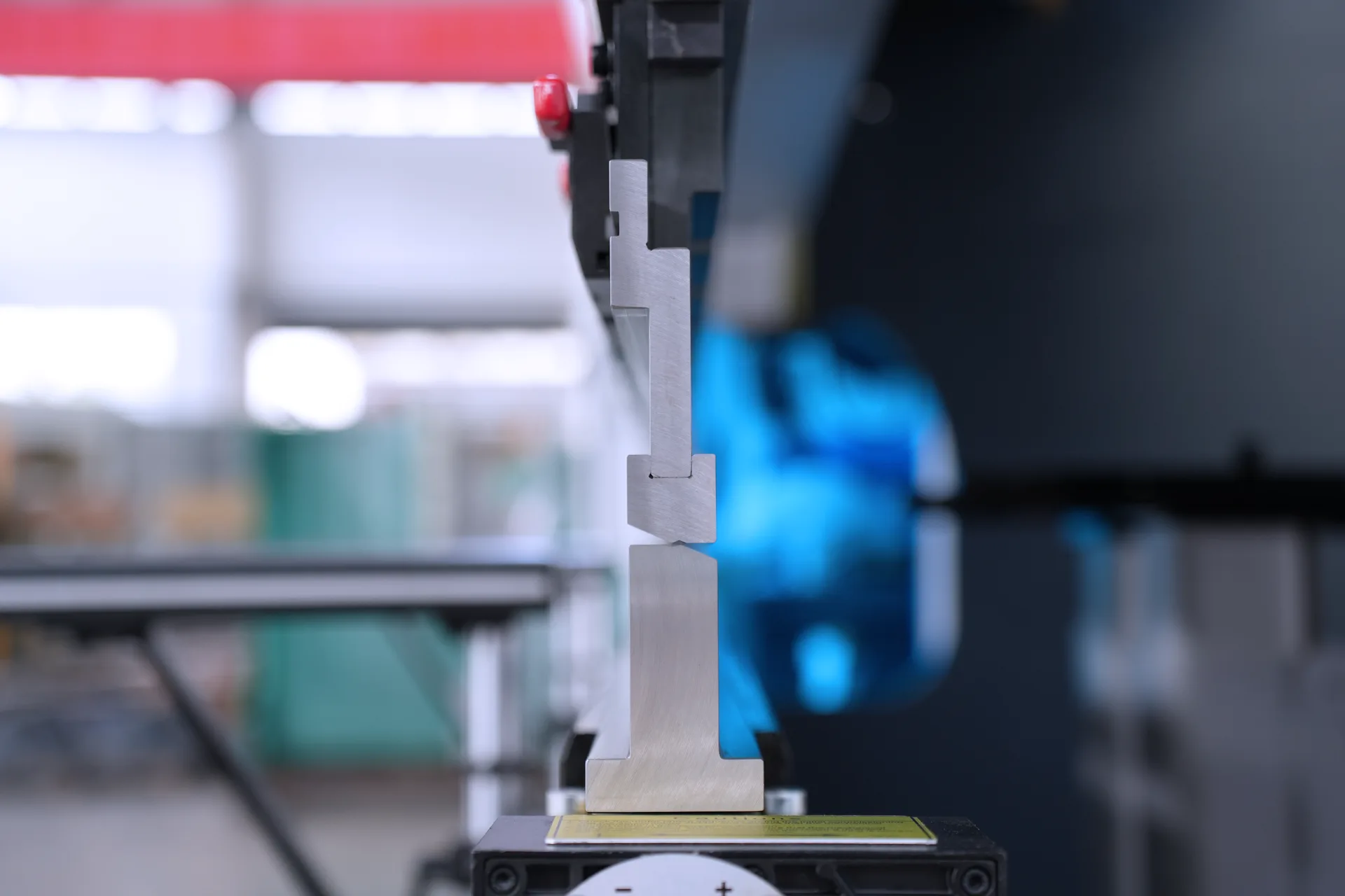 DELEM DA66S CNC Press Brake for Sale, PBS-110T3200 DA66S 8+1 Axis - Pictures 21 DELEM DA66S CNC Press Brake for Sale, PBS-110T3200 DA66S 8+1 Axis - customized tooling and mold