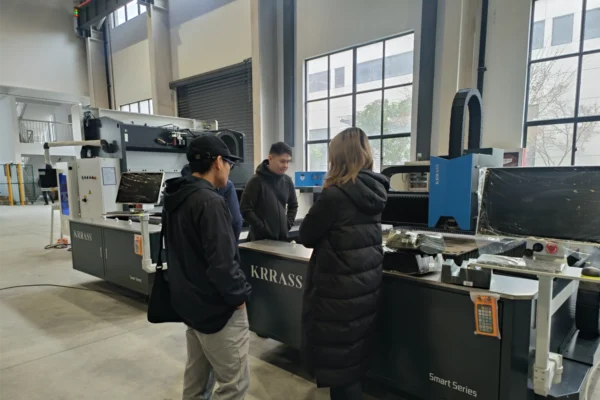 Choosing the Best Laser Cutting Power for Metal in 2025 - Pictures 5 Factors Influencing Fiber Laser Cutting Machine Power Selection