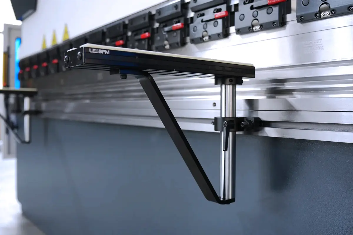 NC Press Brake with E310P Controller - Pictures 9 Front Supporter