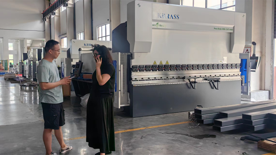 Hungarian Client Praises Our Press Brake Equipment - hungarian client praises our press brake equipment 2