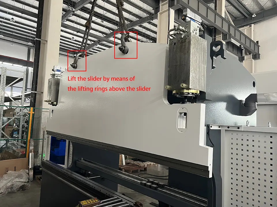 KRRASS CNC Press Brake installation - Pictures 5 Lift the slider by means of the lifting rings above the slider