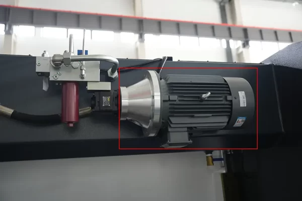 DELEM DA58T CNC press brake installation-I - Pictures 20 Main motor of KRRASS press brake
