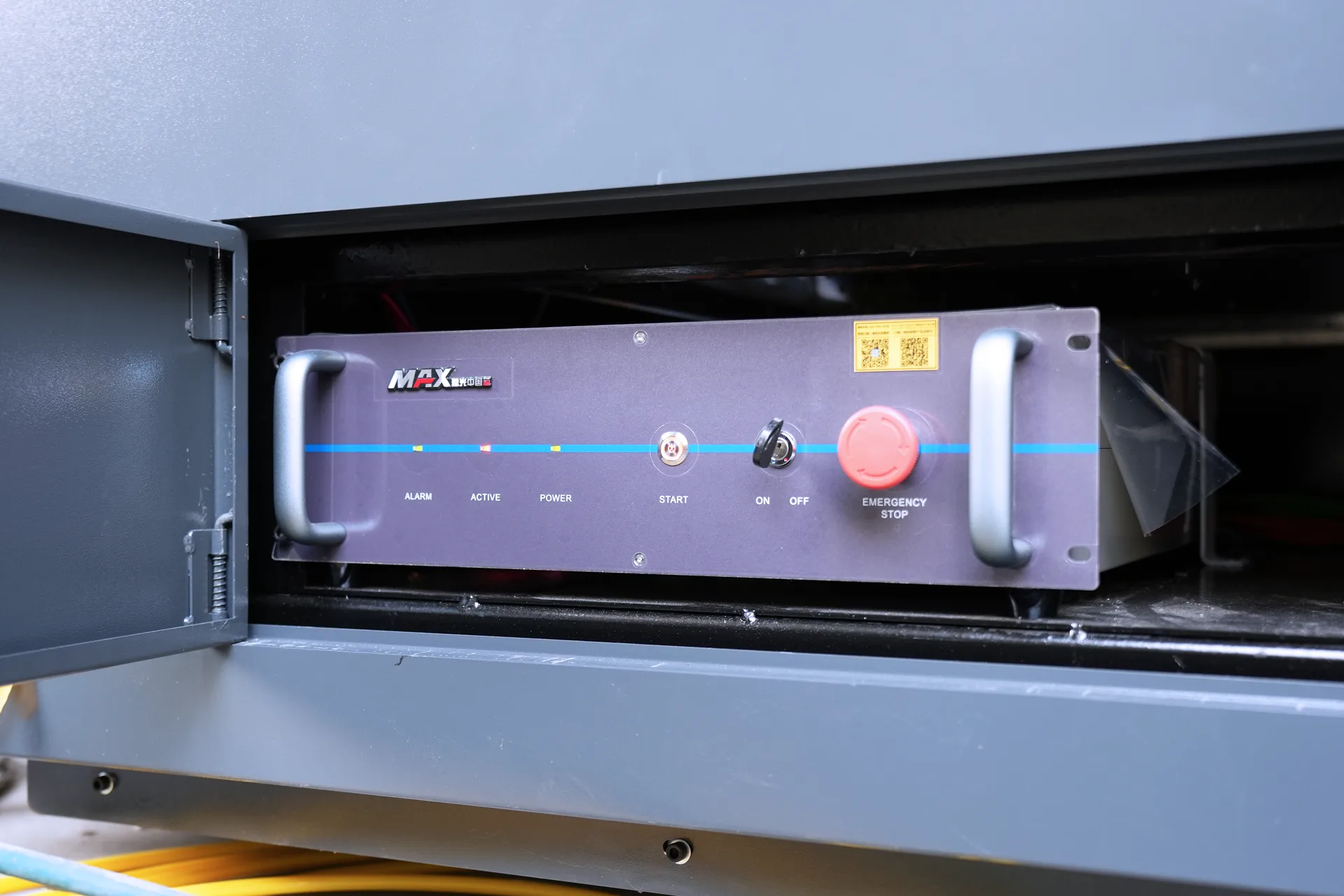 1.5KW Fiber Laser Cutting Machine, 1500W Sheet Metal Laser Cutting Machine Price - Pictures 10 Max China MFSC 1500W Laser Source