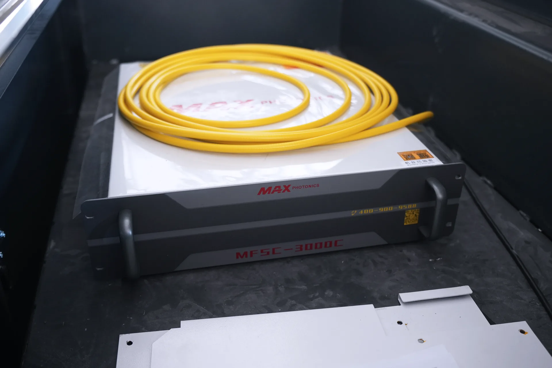 China Laser Cutting Machine Price, 3000W Sheet Metal Laser Cutting Machine For Sale - Pictures 10 Max China MFSC 3000W Laser Source