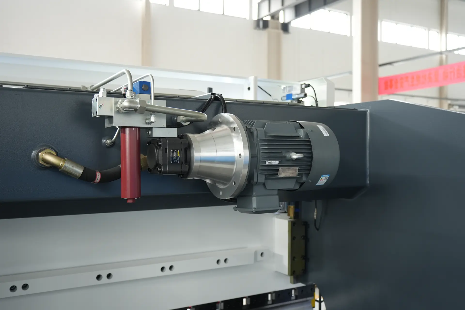 MB8 175T3200 6+1 Axis with DA-53T German Siemens main motor