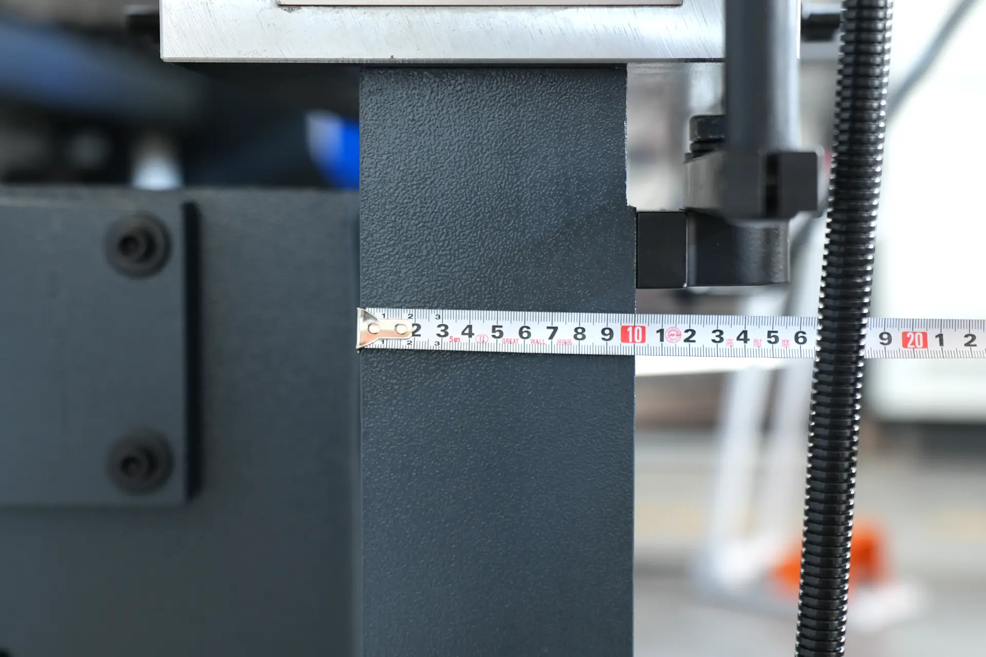 MB8 175T3200 6+1 Axis with DA-53T Thickness of workbench