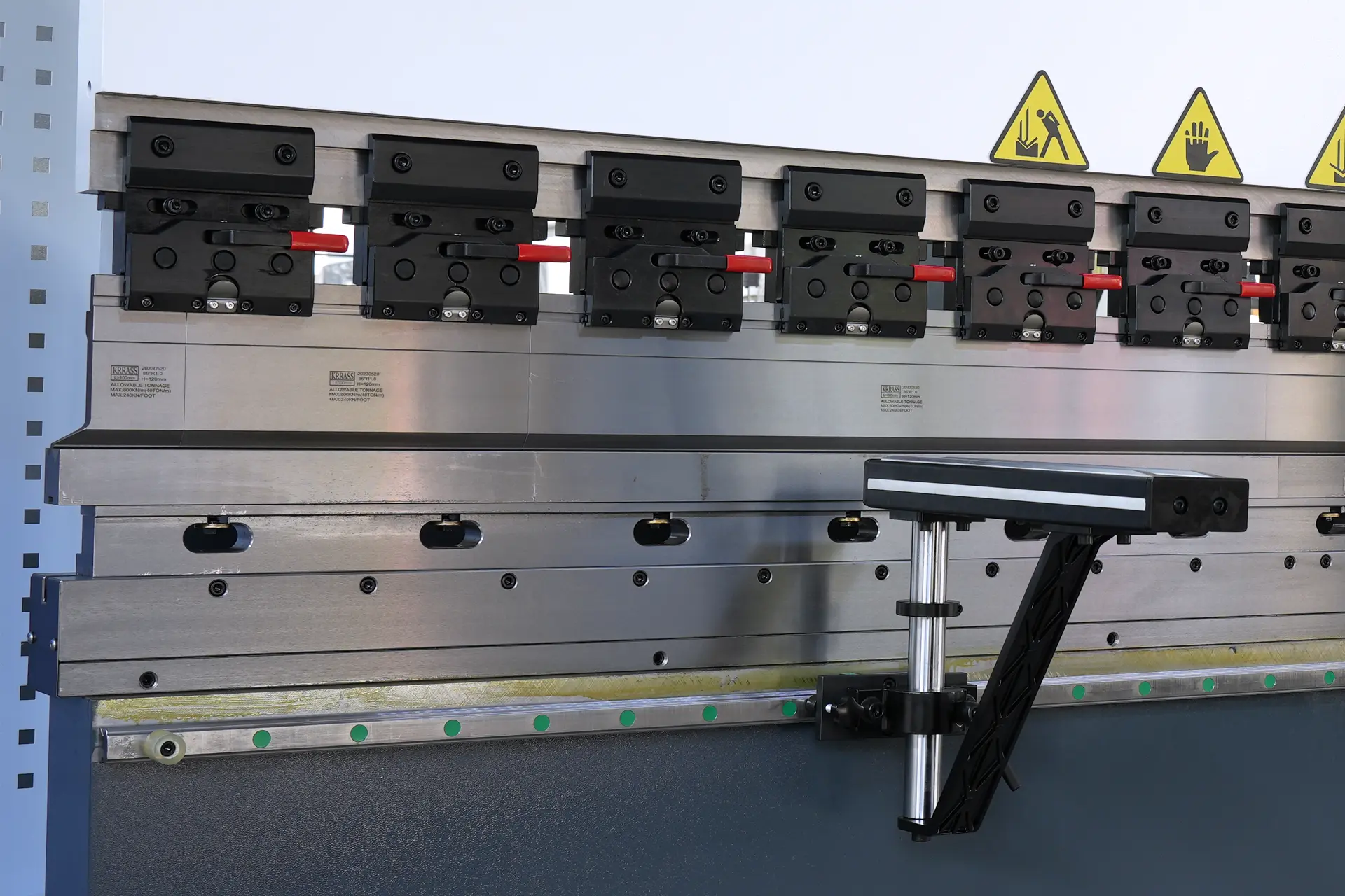 210Ton Press Brake Machine for Sale, 4 Meter Hydraulic Metal Brake - Pictures 17 MB8-210T4000-DA53T Segmented Bending Toolings