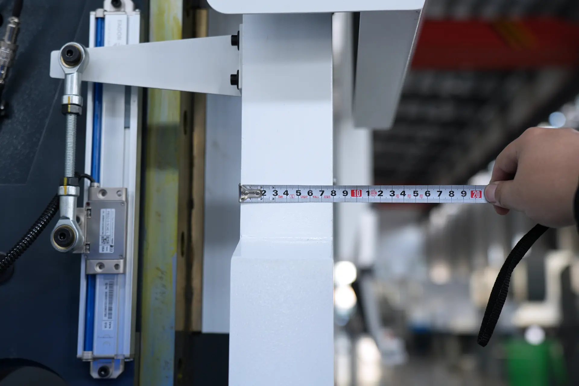 210Ton Press Brake Machine for Sale, 4 Meter Hydraulic Metal Brake - Pictures 21 MB8-210T4000-DA53T Thickness of slider