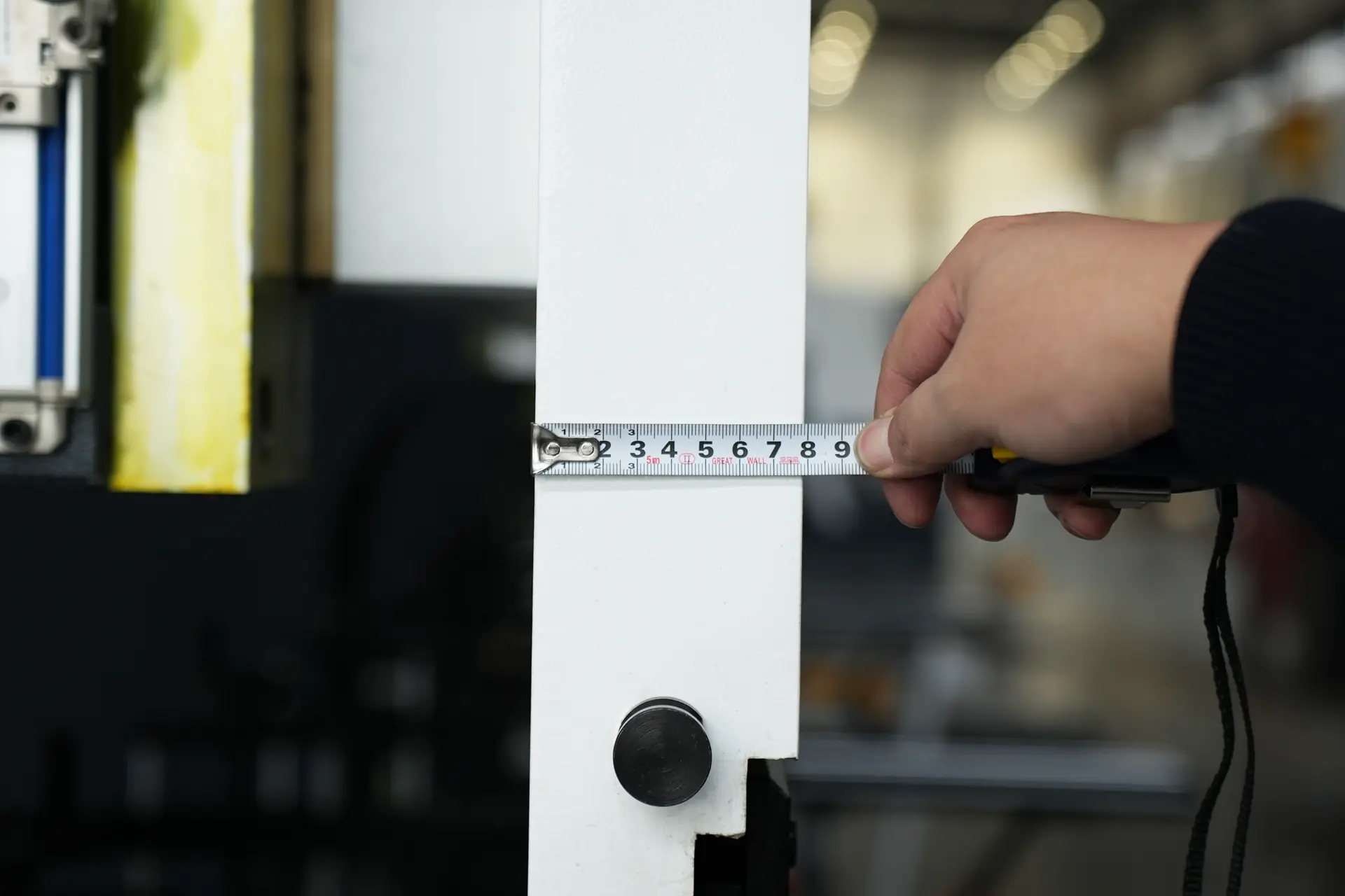 Thickness of slider(80mm)