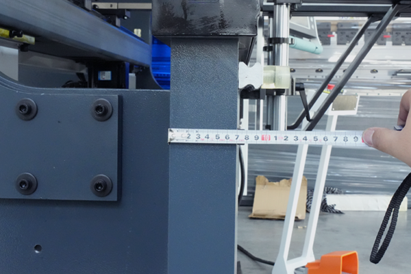 MB8-80T2500 DELEM DA66T 6+1 Axis CNC Press Brake, Sheet Metal Bending Machine - Pictures 20 MB8-80T-2500-DA66T-Thickness of workbench