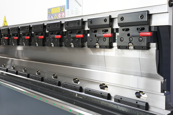 CNC Press Brake Machine, 80Ton Sheet Metal Press Brake, DELEM DA53T Controller - Pictures 17 MB8-80T2500-DA53T