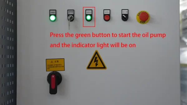 DELEM DA58T CNC Press Brake (finding reference point) – III - Pictures 12 Press the green button to start the oil pump