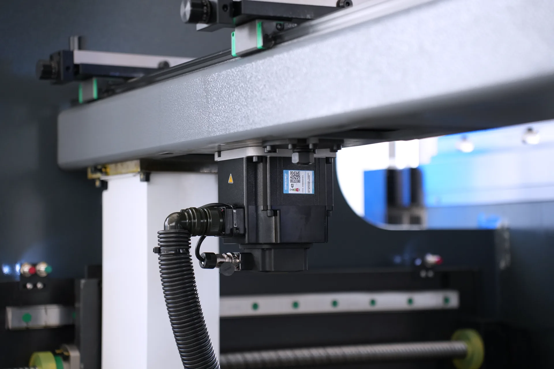 CNC Bending Machine, 110Ton Sheet Metal Bending Machine, Best Bending Machine Brand - Pictures 21 CNC Bending Machine, 110Ton Sheet Metal Bending Machine, Best Bending Machine Brand - r axis servo motor 1