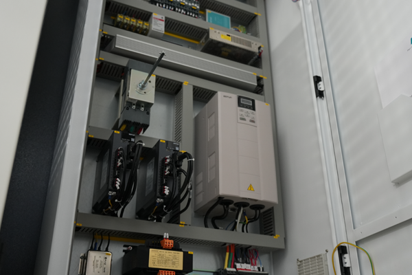2025 New Hybrid CNC Press Brake, 175Ton Sheet Metal Press Brake, DELEM DA58T 2D Controller - Pictures 13 Schneider Electric