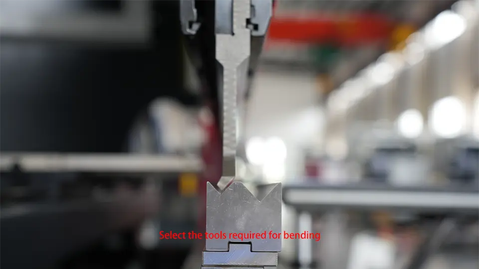 DELEM DA58T CNC Press Brake (Bending Operation Manual) – IV - Pictures 7 Select the tools required for bending