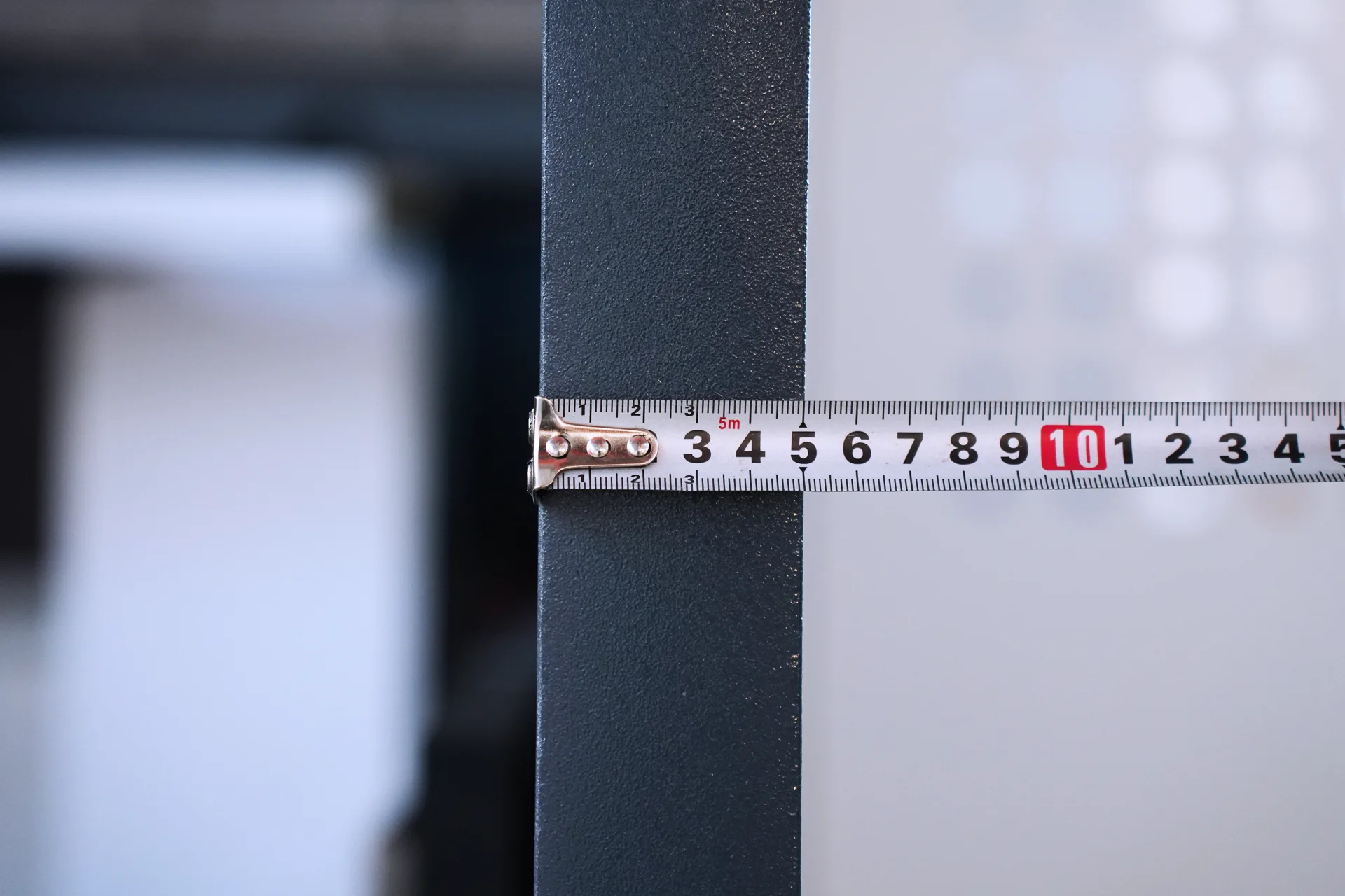 DELEM DA66T Press Brake Machine Price, PBS-110T2500 DA66T 6+1 Axis - Pictures 23 DELEM DA66T Press Brake Machine Price, PBS-110T2500 DA66T 6+1 Axis - thickness of side panel 50mm