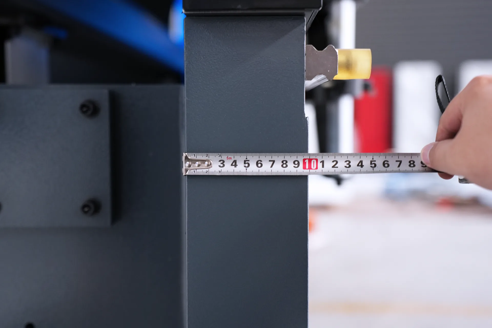Hydraulic Sheet Metal Press Brakes For Sale, MB8-175T3200 DA58Tx 4+1 axis Press Brakes - Pictures 27 Hydraulic Sheet Metal Press Brakes For Sale, MB8-175T3200 DA58Tx 4+1 axis Press Brakes - thickness of workbench 100mm