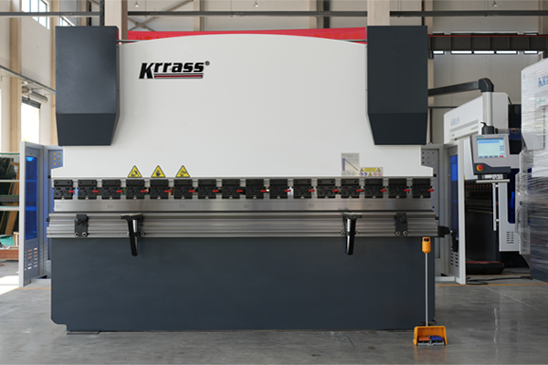 WC67K-160T3200 Press Brake Machine with Estun E300P Control and Manual Crowning - Pictures 9 160Ton Press Brake WC67K 160T3200 E300P
